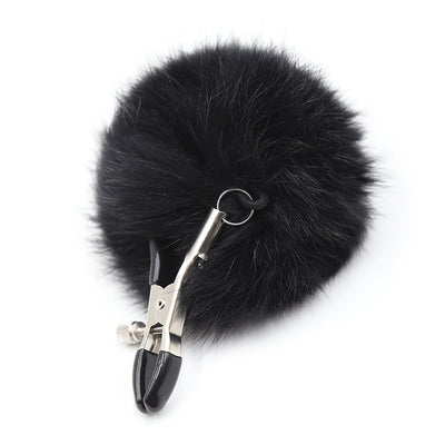 Faux Fur Ball Nippelklemmen in Schwarz