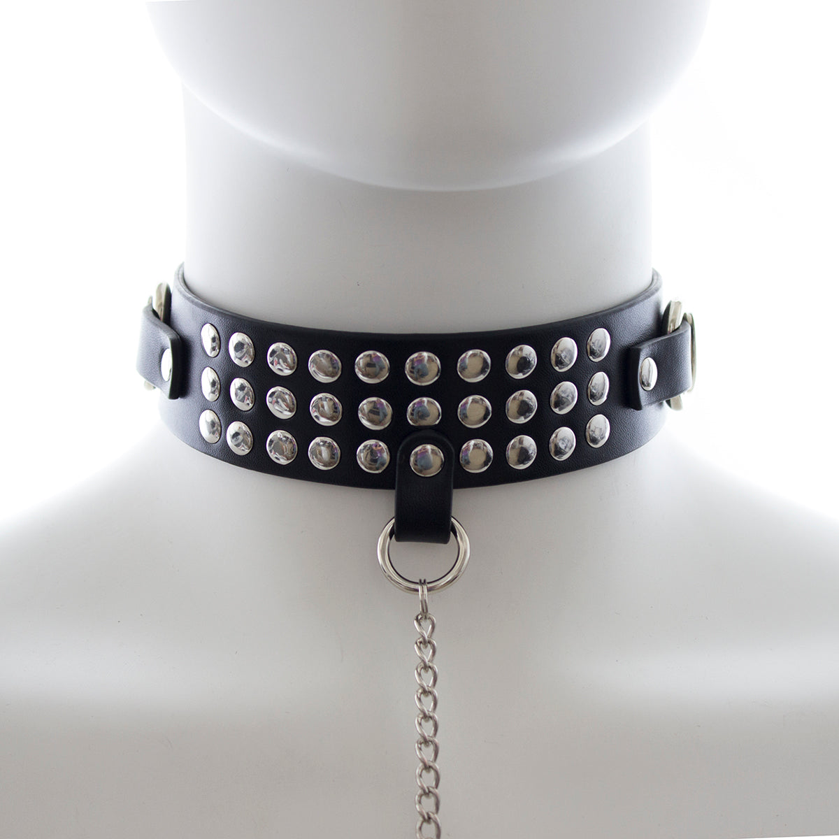 Hilaria -Halsband mit Nieten und Leine