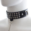 Hilaria -Halsband mit Nieten und Leine