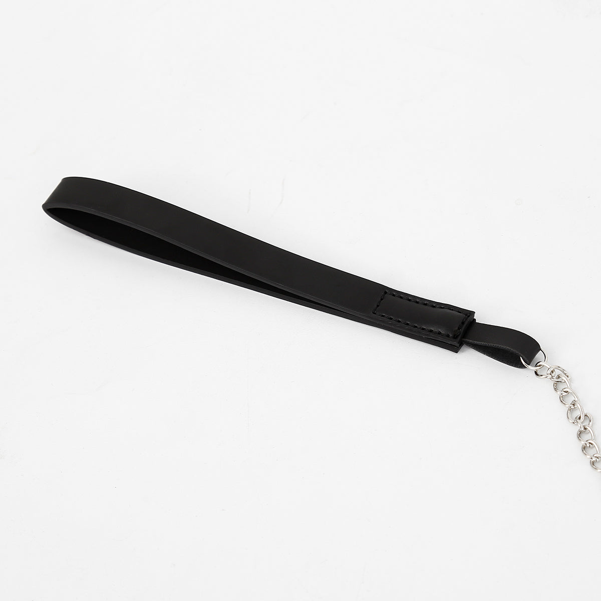 Hilaria -Halsband mit Nieten und Leine