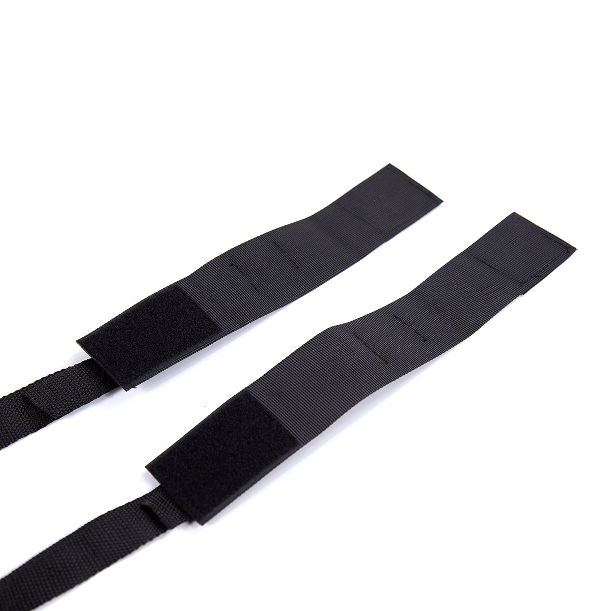 Destina -  Bondage fürs Bett